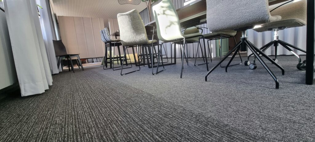 Carpet tiles